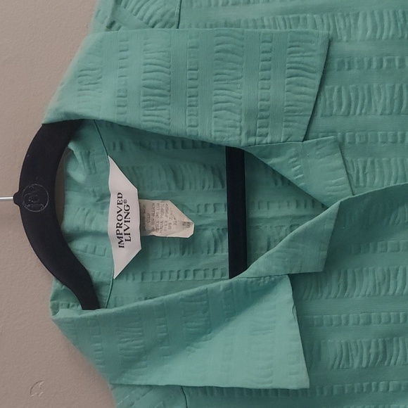 Improved Living Green Textured Blouse - Picture 3 of 10